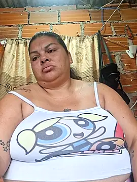 Snapshot of Juli_Powl chatting on July 2026 01:17:01 PM Juli Powl online show from July 2026 01:17:01 PM