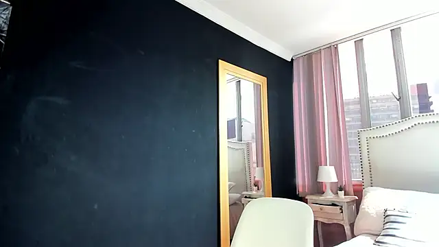 madii lenon online show from February 2026 07:25:02 PM