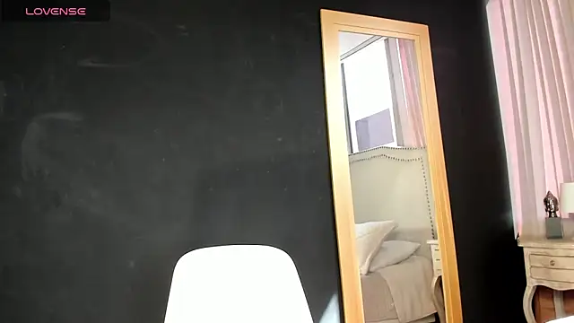 madii lenon online show from March 2026 08:36:02 PM