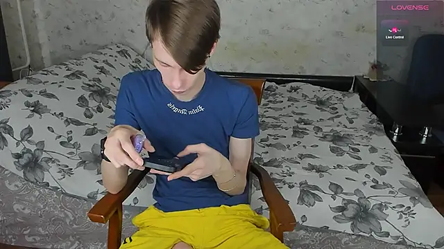 Snapshot of Erick_Wilson chatting on May 2026 04:17:02 AM Erick Wilson online show from May 2026 04:17:02 AM