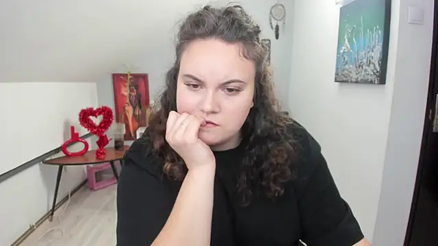 ElviraJoness online show from February 2026 12:12:01 PM