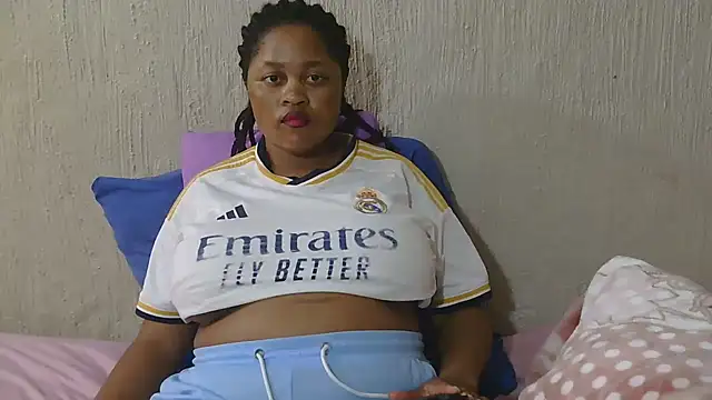 Snapshot of TemptingTits chatting on March 2026 01:06:01 PM TemptingTits online show from March 2026 01:06:01 PM