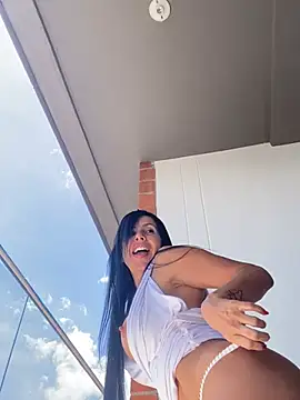 caritoo21 online show from June 2026 04:42:01 PM