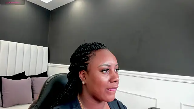 laia fisher  online show from April 2026 03:15:02 AM