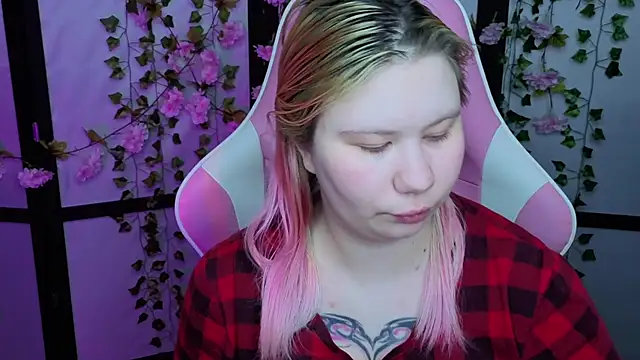 Snapshot of kitsune_little chatting on May 2026 08:38:01 PM kitsune little online show from May 2026 08:38:01 PM