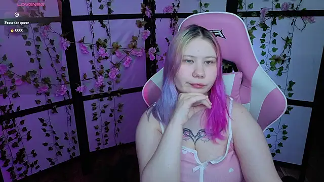 Snapshot of kitsune_little chatting on June 2026 07:25:01 PM kitsune little online show from June 2026 07:25:01 PM