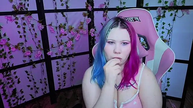 Snapshot of kitsune_little chatting on June 2026 11:03:01 PM kitsune little online show from June 2026 11:03:01 PM