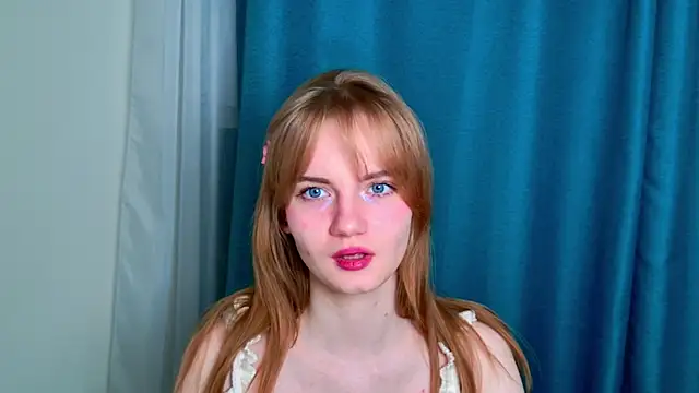 ElfieWhite online show from July 2026 09:58:02 PM