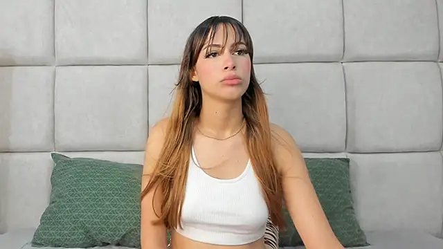 Snapshot of Aitana_zaid chatting on May 2026 12:13:02 PM Aitana zaid online show from May 2026 12:13:02 PM