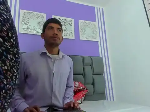 MAGGYE MAX online show from February 2026 02:24:02 PM