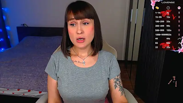 Mel Lovell  online show from April 2026 04:59:01 PM