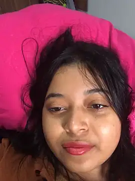 Snapshot of Emmily_hott chatting on February 2026 12:37:02 PM Emmily hott online show from February 2026 12:37:02 PM