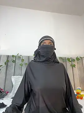Snapshot of aminaa_ chatting on March 2026 06:44:01 PM aminaa online show from March 2026 06:44:01 PM