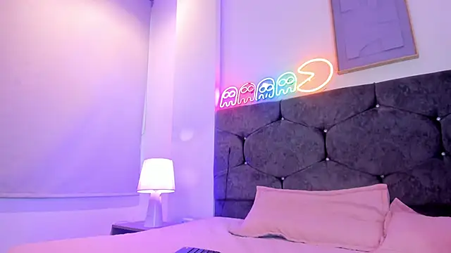 Megan Morphy online show from March 2026 12:32:01 PM