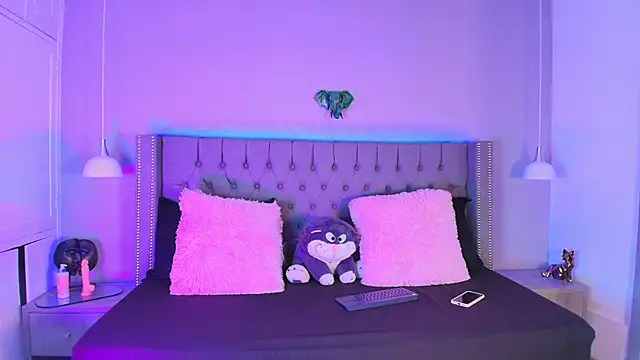 angelina honey  online show from April 2026 04:04:01 AM