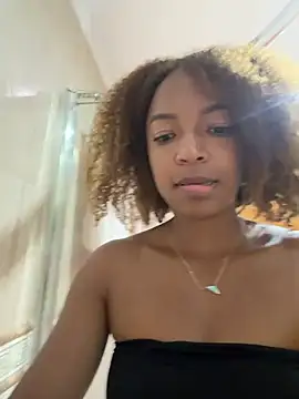 Snapshot of BySabrina chatting on May 2026 10:32:01 AM BySabrina online show from May 2026 10:32:01 AM