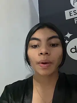 eimmy  skinny online show from May 2026 11:34:04 PM