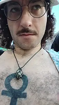 VanderVelvet online show from April 2026 09:05:02 PM