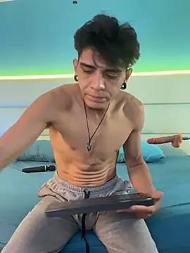 abrilandjulian online show from March 2026 11:48:02 AM