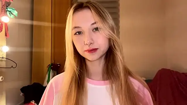 PinkTraible online show from March 2026 11:50:01 AM