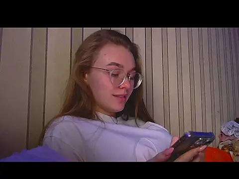 Snapshot of melissashineee chatting on February 2026 10:11:01 AM melissashineee online show from February 2026 10:11:01 AM