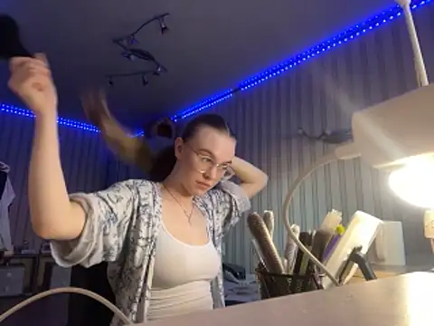 Snapshot of melissashineee chatting on March 2026 11:14:01 AM melissashineee online show from March 2026 11:14:01 AM