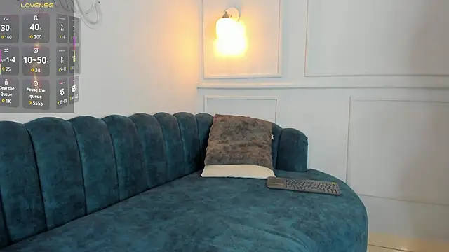 Zafiro21  online show from March 2026 07:35:01 PM