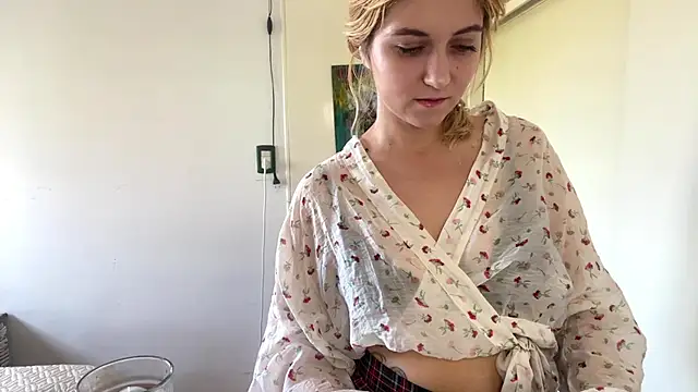 Sophiasnarl online show from February 2026 07:26:01 PM