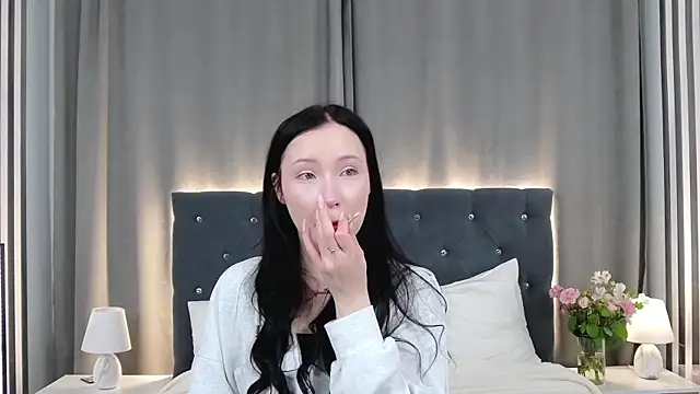 VikkyVonn online show from April 2026 10:42:02 AM