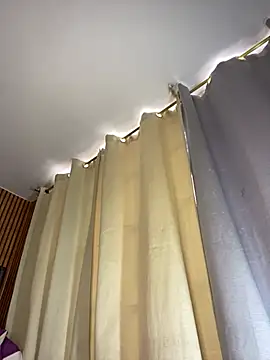 scarleth zin online show from April 2026 07:50:02 PM