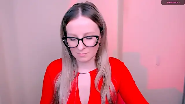 AnnePeach online show from April 2026 05:03:01 PM