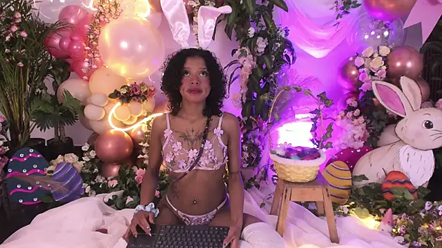 Lunakellerr online show from April 2026 11:11:01 AM