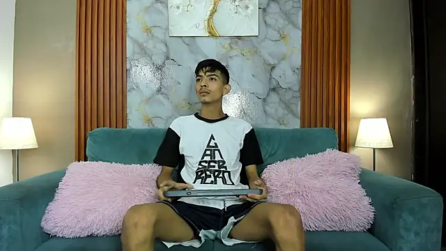 KITTY BOSH online show from March 2026 09:09:02 AM