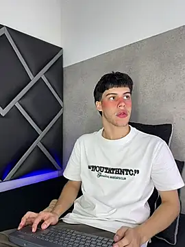 Lucian-greyy online show from February 2026 04:12:02 AM