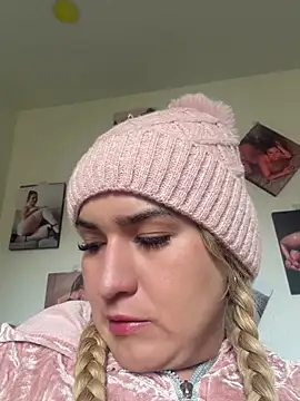 violet-grey online show from July 2026 03:21:02 PM