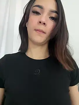 CarolineEvans x online show from April 2026 04:31:02 PM