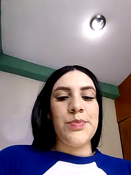 Snapshot of Rosellaa chatting on May 2026 01:25:02 AM Rosellaa online show from May 2026 01:25:02 AM