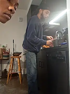 Cinnamonbunn online show from February 2026 07:30:01 AM