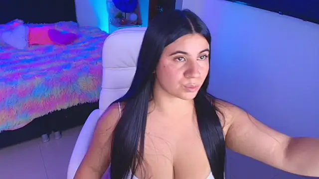 Snapshot of Alice_Sweet_E chatting on June 2026 01:00:01 AM Alice Sweet E online show from June 2026 01:00:01 AM