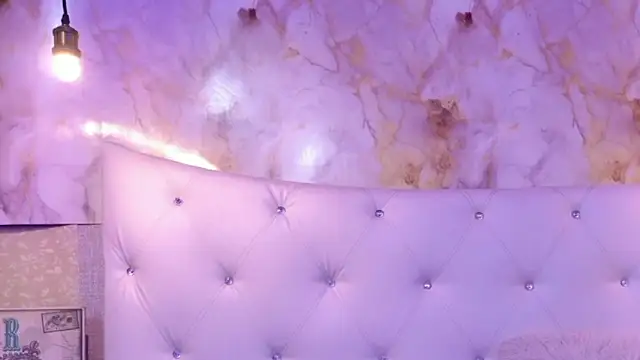 ABBYANDYILIRA online show from April 2026 10:21:02 PM