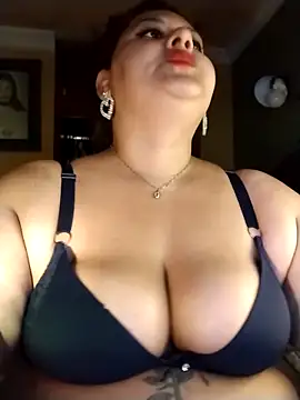 chanelxoxo18 online show from April 2026 09:47:01 AM