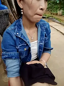 Thobaby112 online show from April 2026 01:42:02 AM