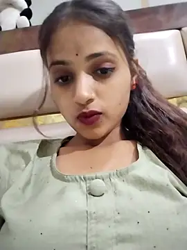 samayra1144 online show from April 2026 07:18:01 PM