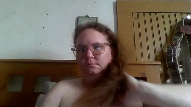 Snapshot of naughty_queen1 chatting on April 2026 07:31:01 PM naughty queen1 online show from April 2026 07:31:01 PM