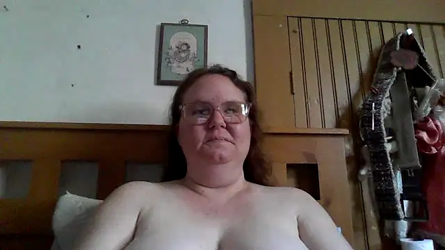 Snapshot of naughty_queen1 chatting on May 2026 07:19:02 PM naughty queen1 online show from May 2026 07:19:02 PM