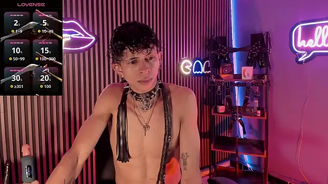 Maximoking26 online show from April 2026 01:42:02 AM