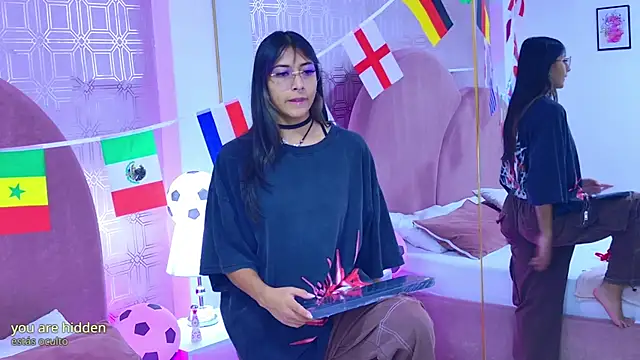 Raven Gloomy online show from July 2026 12:20:02 PM