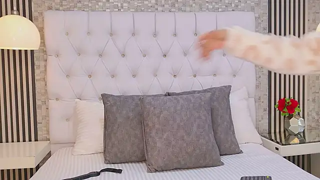 AntonellaEscudero online show from April 2026 07:50:02 PM