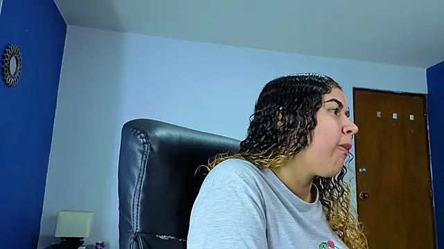 goodgirlxxl online show from April 2026 11:05:02 PM