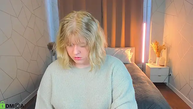 luna c0ra online show from April 2026 02:44:01 AM